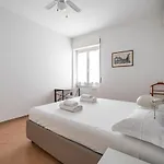 Апартаменты Cozy X4 - 450 Far From Lambrate Fs Милан