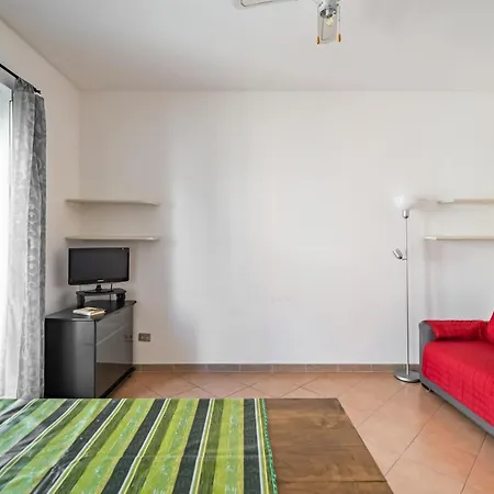 Cozy X4 - 450 Far From Lambrate Fs Апартаменты Милан