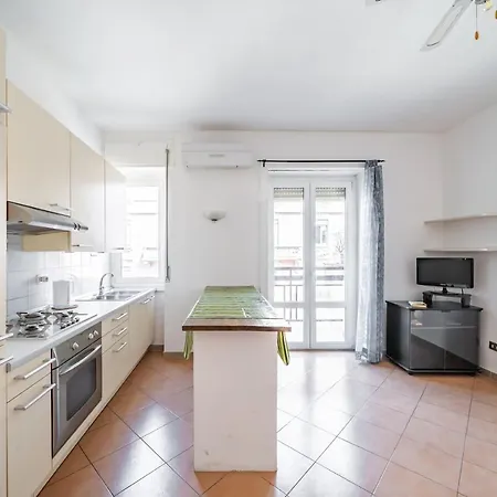 Cozy X4 - 450 Far From Lambrate Fs Appartement